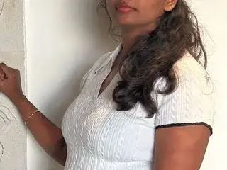 Dscgirls Free Porn Cam of IndiannLaila