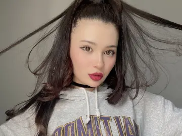 Imlive Sex Chat of YuJinaMeow