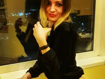 Imlive Watch Live Sex Cams of VeronikaGold35