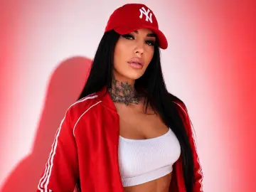 Imlive Sex Chat of HottyNicole