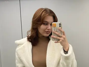 BrynnMeury from livejasmin