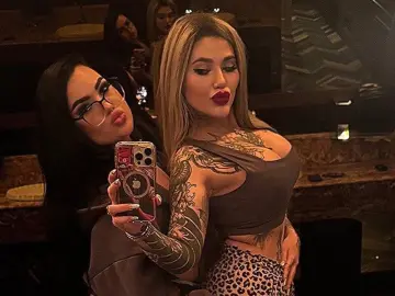 Livejasmin Live Sex Cam of MadinaAndKatrine