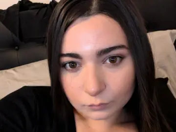 SashaMaroon from livejasmin