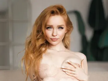 AimeeRoberts from livejasmin