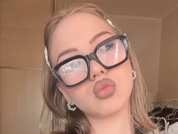 Livejasmin Free Porn Cam of SaraBaier