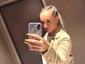 Myfreecams Live Sex Cam of MelindaKiss_