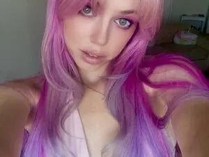 Myfreecams Adult Video Chat of Stoned_Emmaxo
