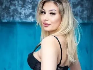 Myfreecams Live Sex Cam of IrisInna
