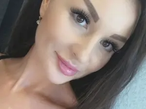 Myfreecams Live Sex Cam of LianaQueen