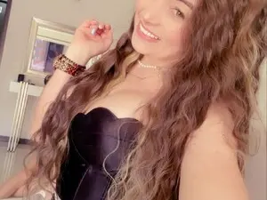 Myfreecams Free Porn Cam of Isis_queen_