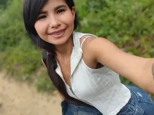 Sofi_Ar from myfreecams