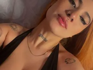 Myfreecams Adult Webcam of Evelyn_rey