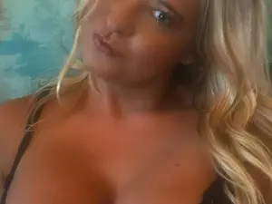 FallonFuxx from myfreecams