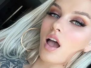 Myfreecams Free Porn Cam of BonnieBazz