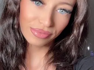 Myfreecams Private Sex Chat of AlmaBell