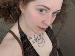 Myfreecams Nude Webcam of peachyqueen_