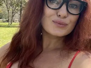 Myfreecams Adult Webcams of Modest__Devil