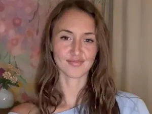 SarahBttrfly from myfreecams