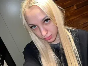 Yourfeetmodel from myfreecams