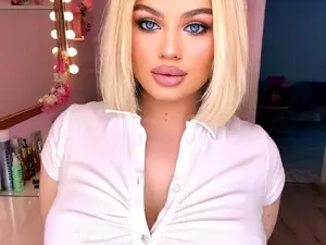 Myfreecams Free Live Porn of JosephineMoon