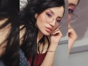 Myfreecams Private Sex Chat of h_e_r_a