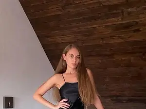 Myfreecams Free Porn Cam of AliceWonderr