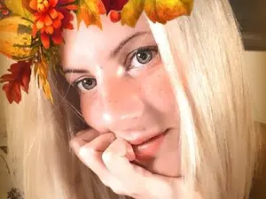 Myfreecams Sex Chat of Helena_