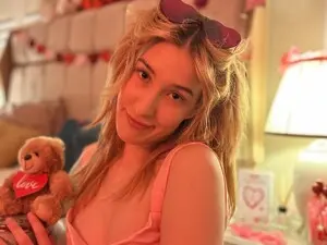 Myfreecams Live Sex Cam of SerenaBennet