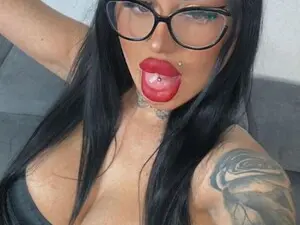 Myfreecams Adult Webcam of Ellaava