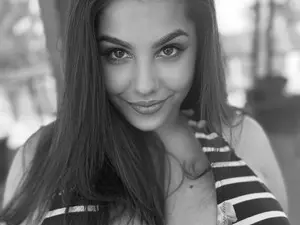 EmmaMm from myfreecams