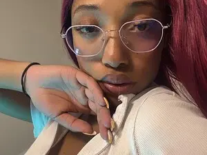 Esmeraldabk from myfreecams