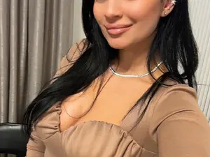 Myfreecams Sex Cam of Adellejaan