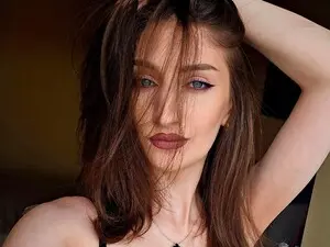 Myfreecams Nude Webcam of SexyCelline