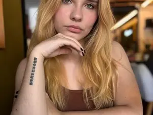 Myfreecams Free Live Porn of ClassyCarrie