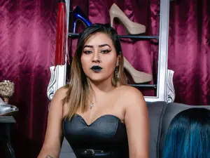 Myfreecams Live Sex Cam of SaraBDSM