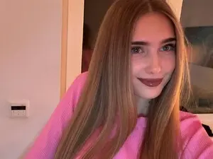 Myfreecams Sex Cam of Sirela