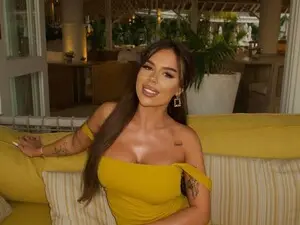Myfreecams Watch Live Sex Cams of MissKiarra