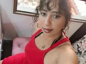 Myfreecams Watch Live Sex Cams of EmmaLoyd