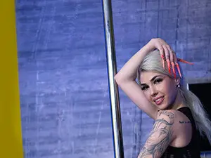 Myfreecams Nude Webcam of SarahStrip