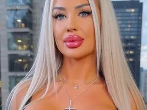 Myfreecams Adult Webcam of AwwwElla