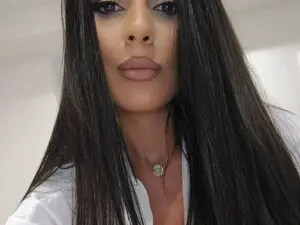 Myfreecams Sex Cam of Rose4Lucy