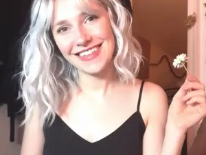 Yourgirlalice from myfreecams