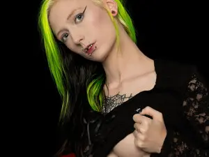Myfreecams Live Porn of TwistedAliceW