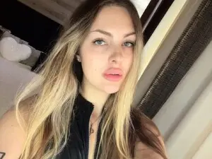 Myfreecams Free Live Porn of MissInnocentt