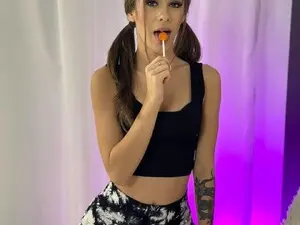 AvaSolis from myfreecams