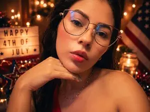 Myfreecams Sex Chat of daniela_castro