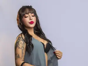 Myfreecams Watch Live Sex Cams of MiiaaMonroee