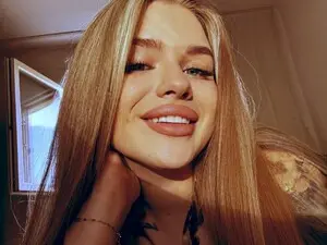 YourFavAria from myfreecams