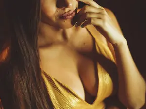 Alexawhitee from myfreecams