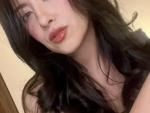 Caroline_ from myfreecams
